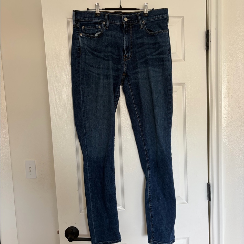 Abercrombie & Fitch Dark Blue Jeans